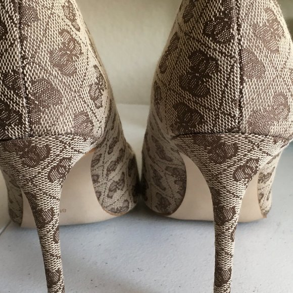 GUESS or Gucci pointed-toe pump heels 8/8.5 - Picture 5 of 12